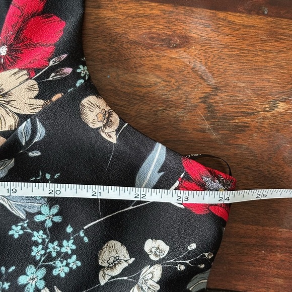 City Chic Black Floral Fit & Flare Dress Women’s Size 20W Plus Size - Picture 7 of 9